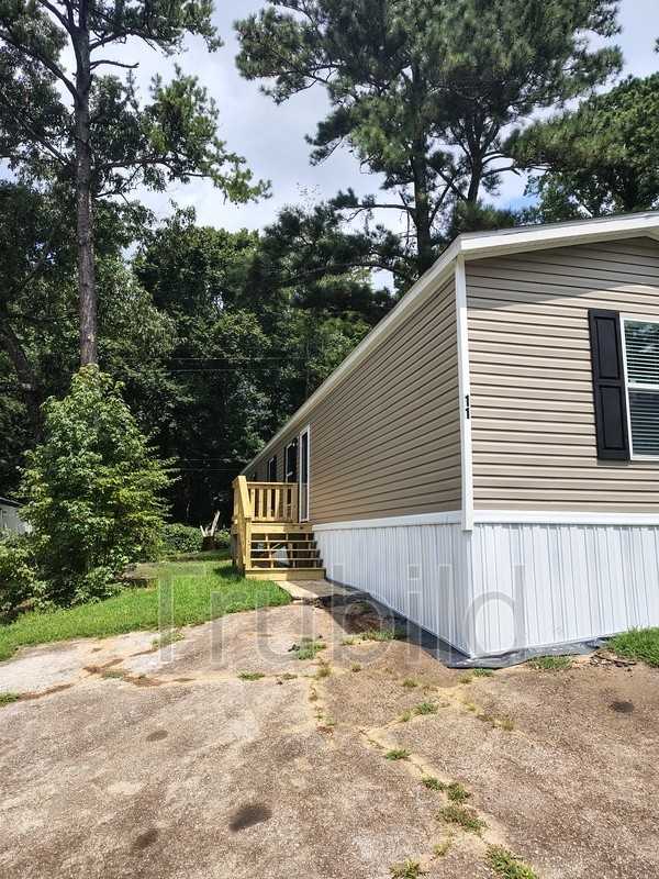 11 Poole Cir - Photo 2 of 10