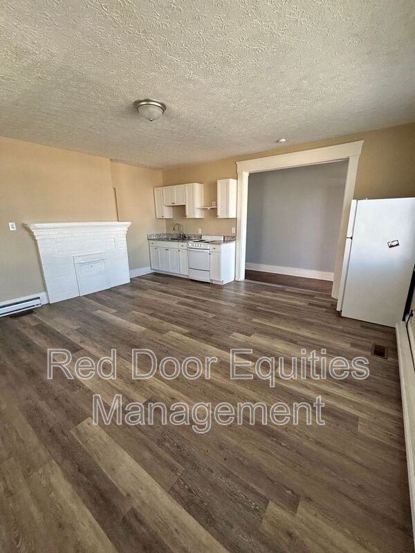 508 N Columbus St #4 - Photo 2 of 7