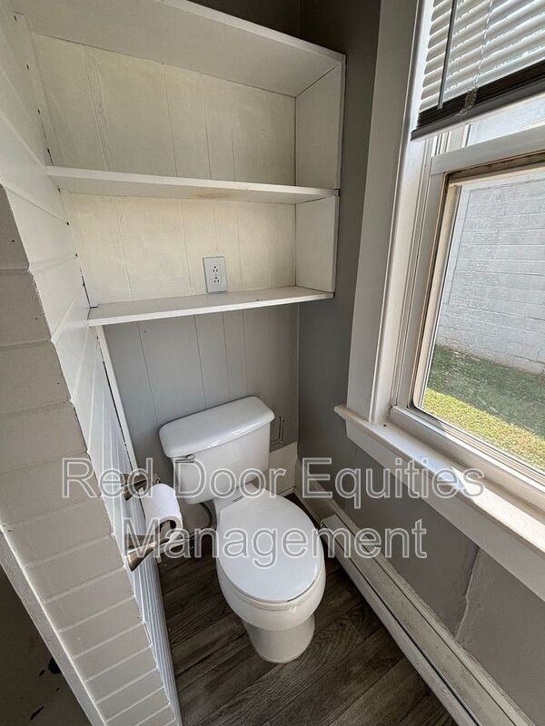 508 N Columbus St #4 - Photo 7 of 7