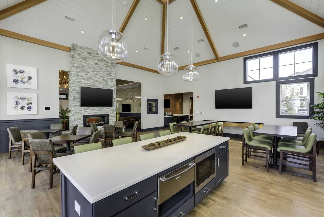 The Kinloch - Photo 3 of 20