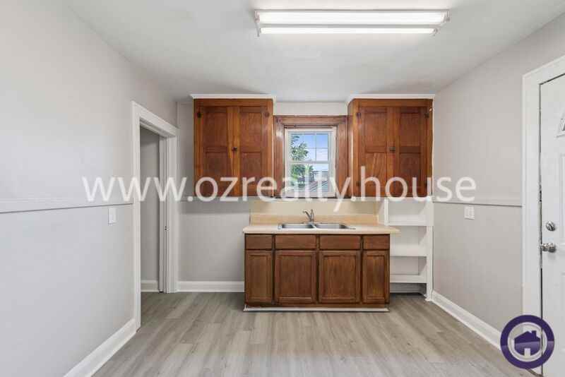 3907 Lagrange St - Photo 6 of 16