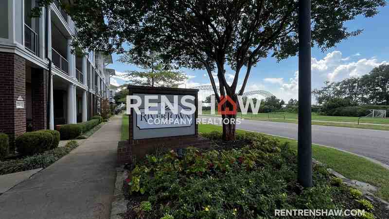 380 N Island Dr #304 - Photo 2 of 14