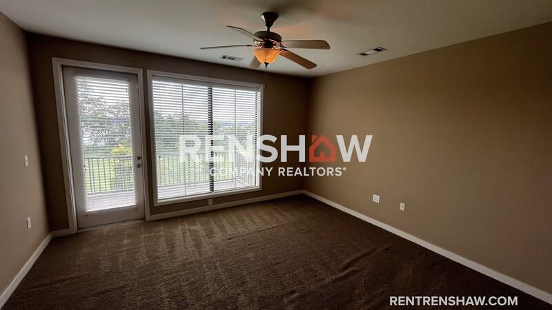 380 N Island Dr #304 - Photo 6 of 14