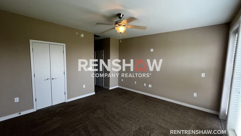 380 N Island Dr #304 - Photo 7 of 14