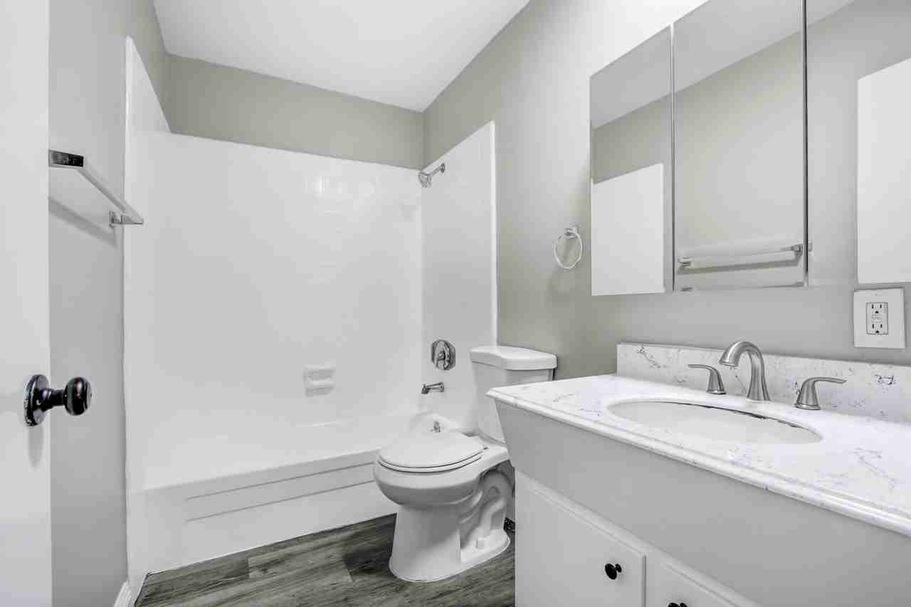 710 Claraday St - Photo 2 of 19