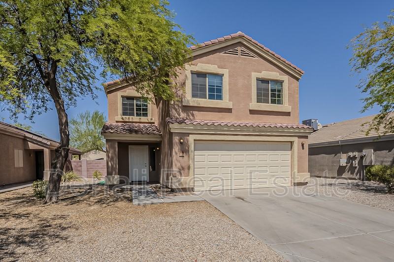 5764 East Everhart Lane - Photo 2 of 38