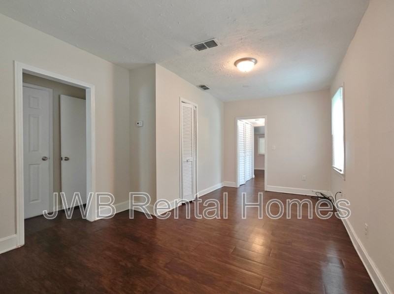 573 E 55th St - Photo 5 of 8