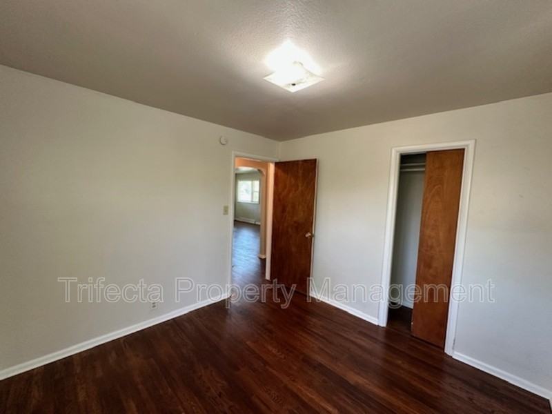622 Miller Dr - Photo 6 of 24