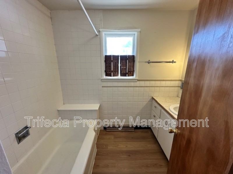 622 Miller Dr - Photo 7 of 24
