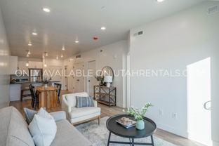 980 W Center St #402 - Photo 1 of 1
