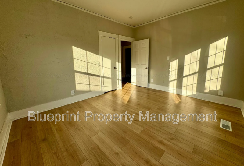 1532 Bay Ave Sw - Photo 6 of 15