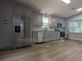 1036 Ivaloo St - Photo 1 of 1