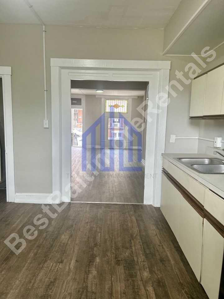 1723 Darley Ave - Photo 2 of 21
