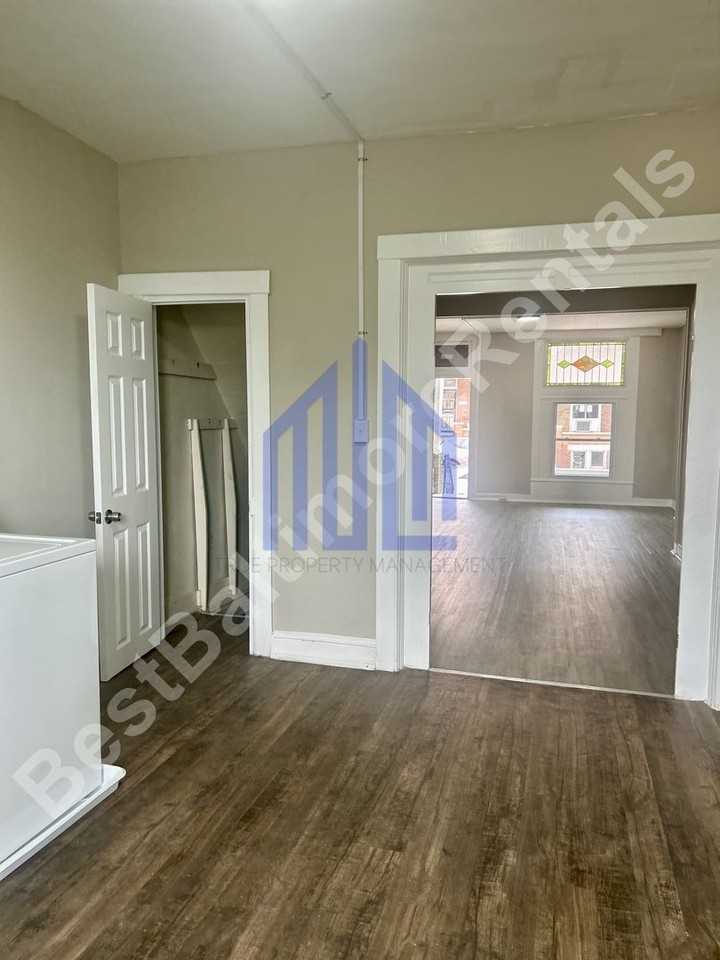1723 Darley Ave - Photo 3 of 21