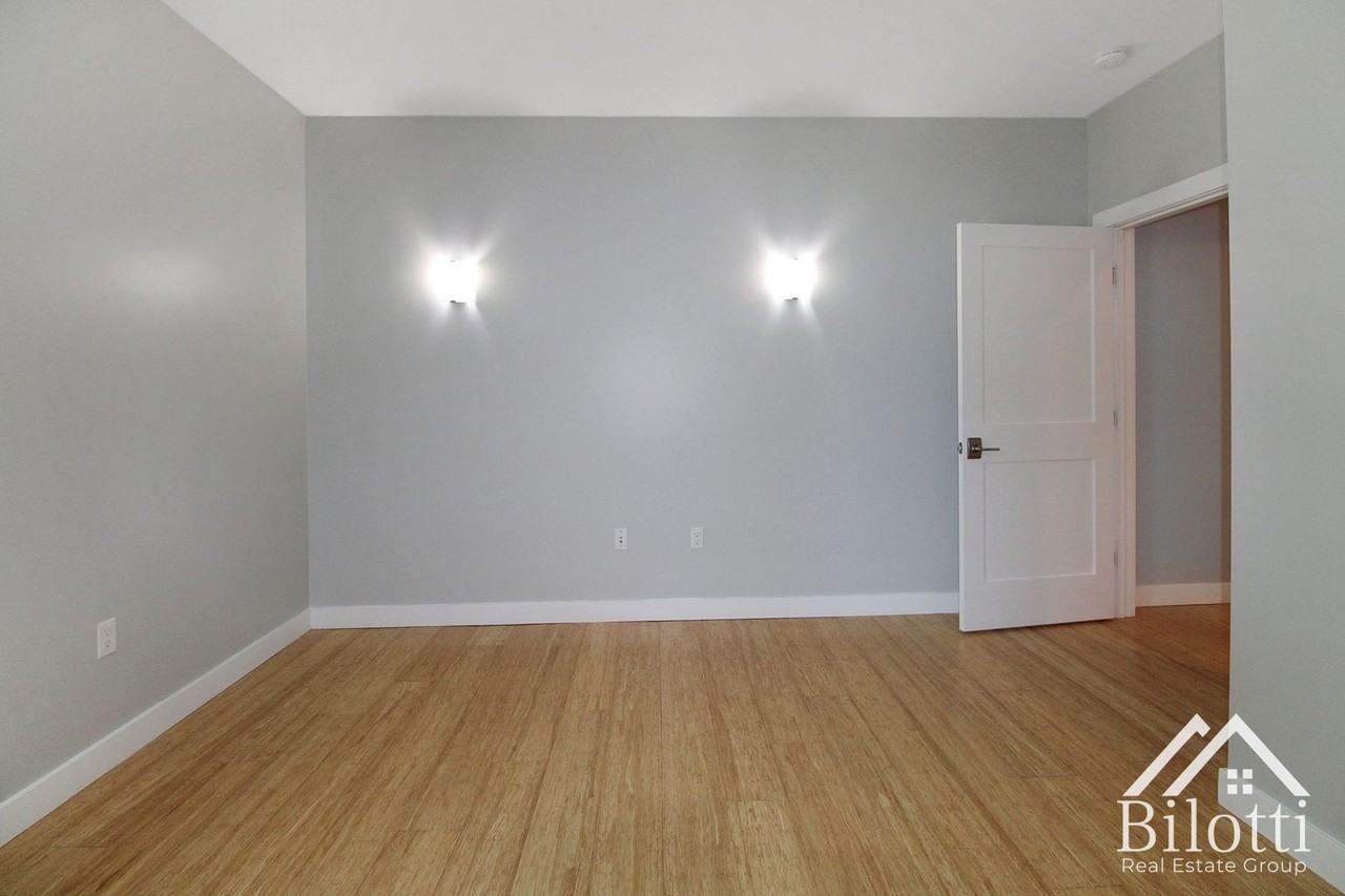 101 Hillside Ave East Side of Providence - Photo 6 of 36