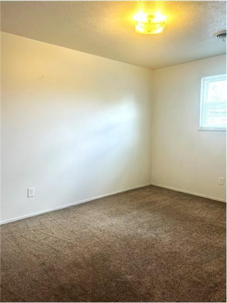 105 Wildwood Dr #4 - Photo 6 of 10