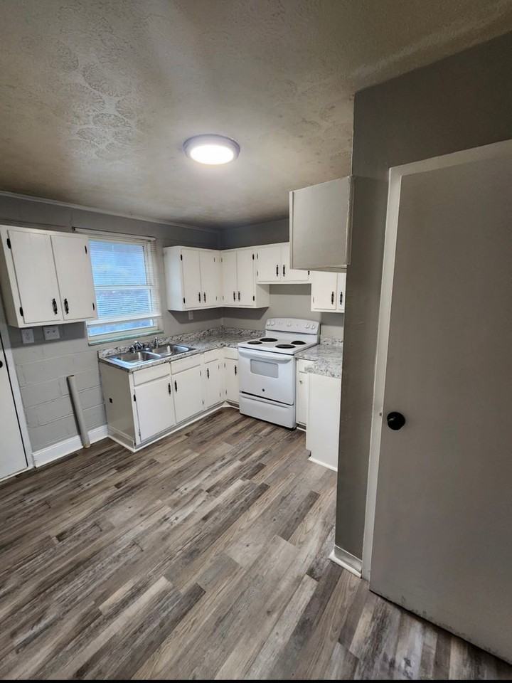 Rocky Top - Photo 2 of 7