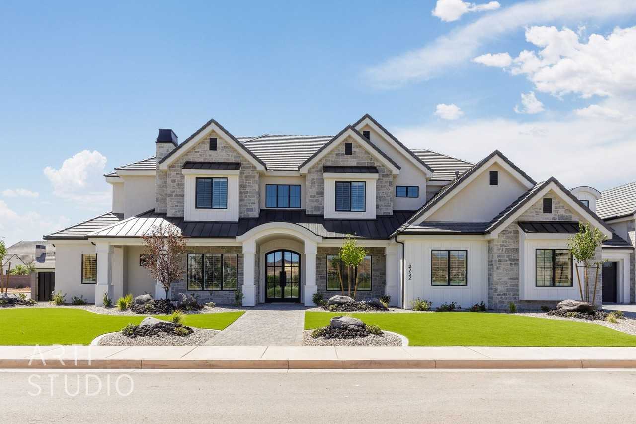 2752 S 240 W - Photo 2 of 50