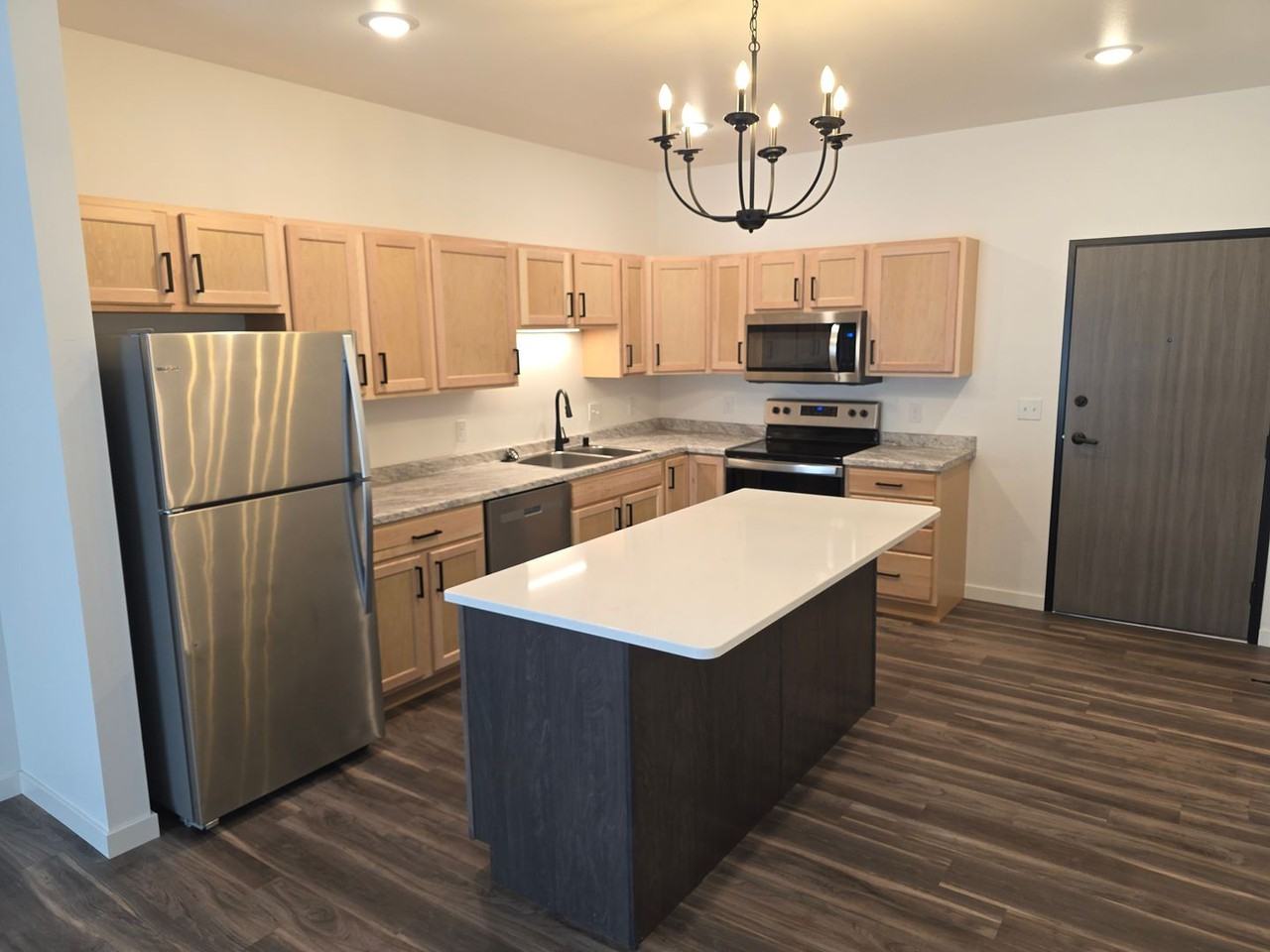 Mary Ann Apartments LLP - Photo 3 of 29