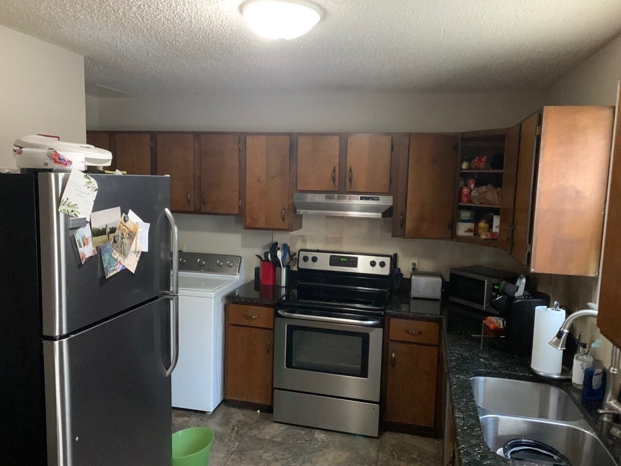 1435 Shirley Street - Photo 2 of 10