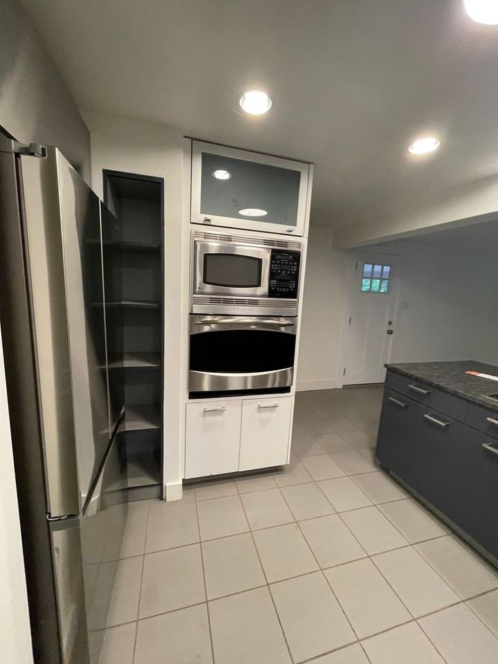 249 Newport St - Photo 4 of 34