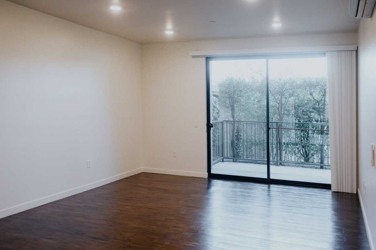 11325 Park Square Drive - Photo 3 of 49