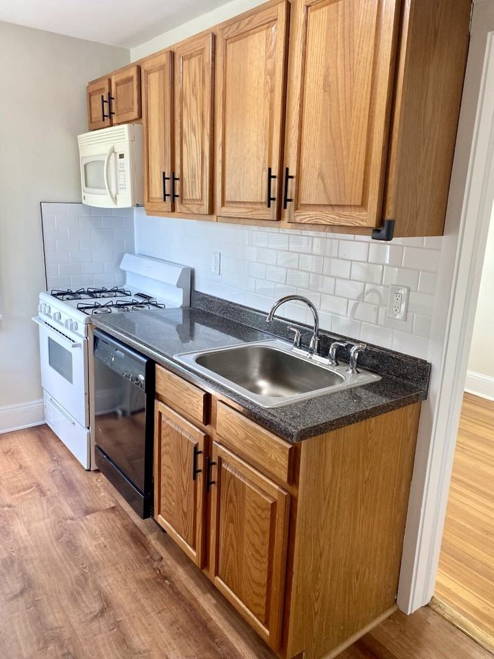 Rye 99 LLC - 99 Theo: - Photo 3 of 8