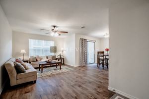 featured image of 210 Northcross St