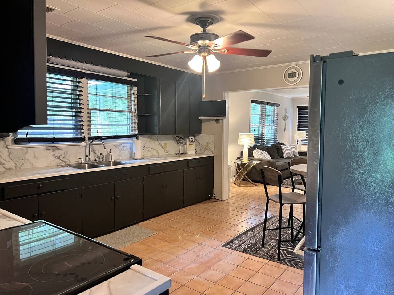 31200 Cooper Rd - Photo 5 of 9