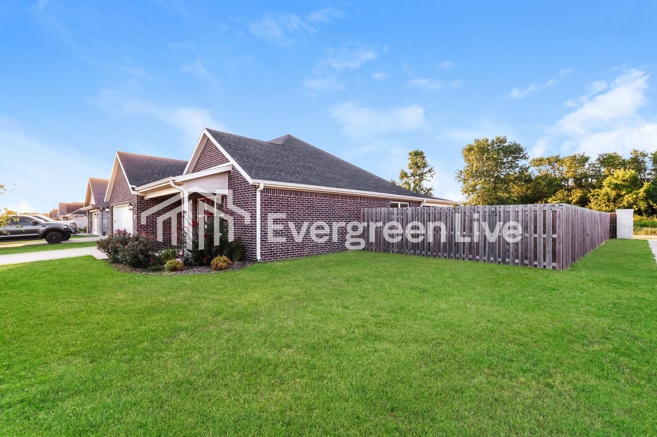 48 E Loveland Loop - Photo 2 of 15