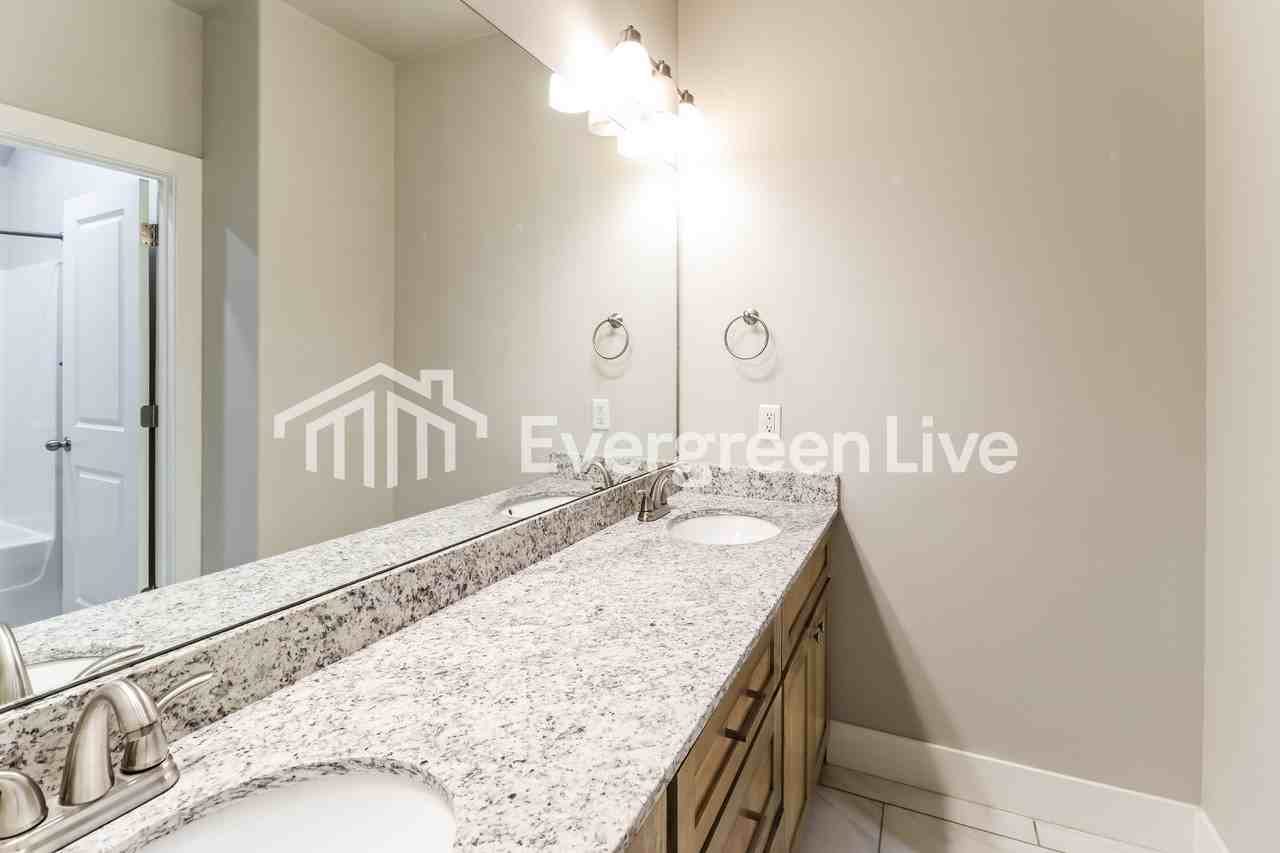 48 E Loveland Loop - Photo 6 of 15