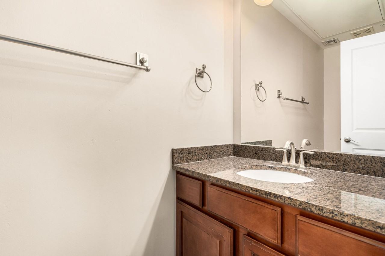 10757 North 74th Street #1019 - Photo 6 of 33