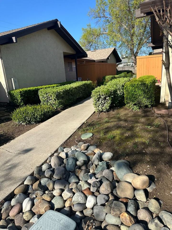 Whitney Villa Apartments - Photo 2 of 47