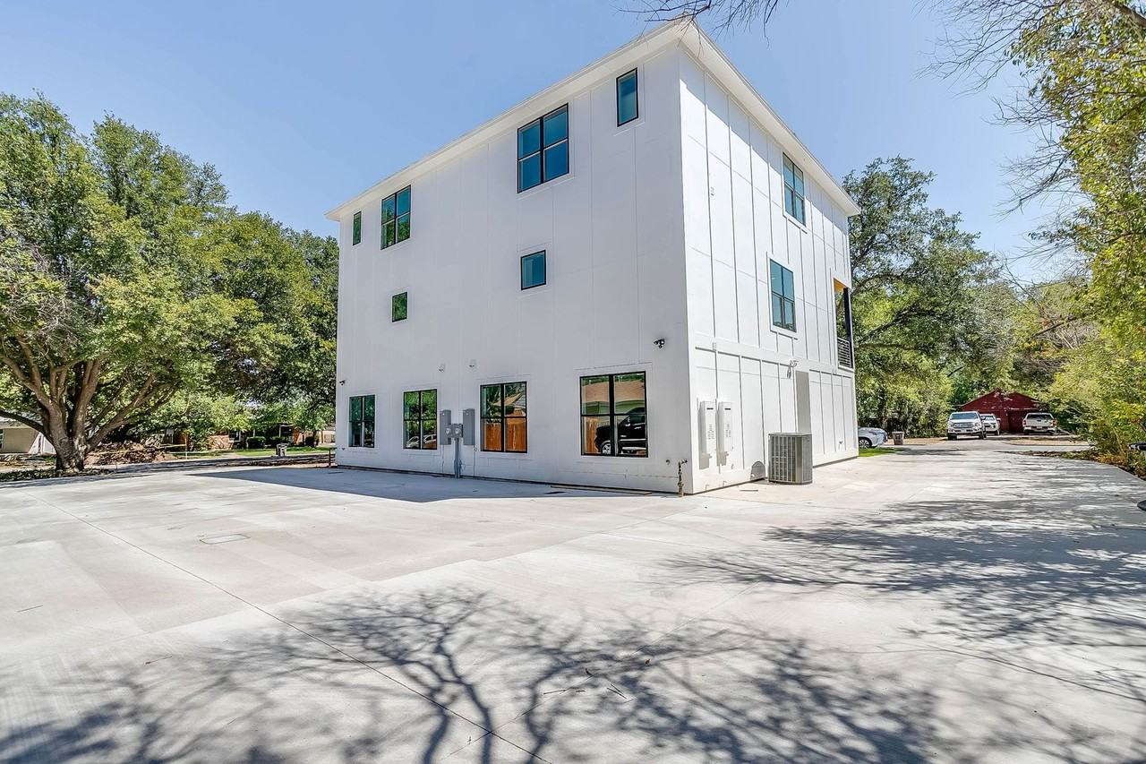 3550 Dryden Rd - Photo 4 of 42