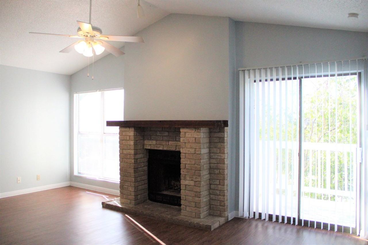 7534 Windsor Oaks - Photo 5 of 15