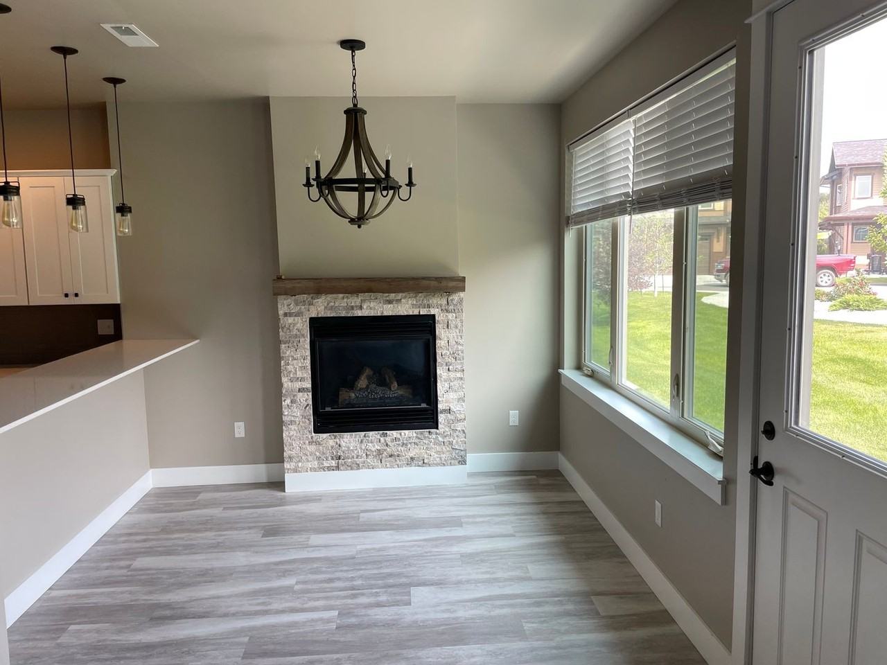 2689 Blackbird Dr - Photo 5 of 31