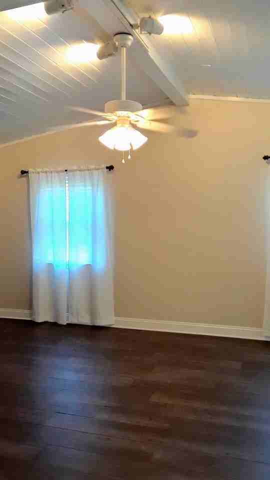 71 Brookwood Dr - Photo 2 of 10