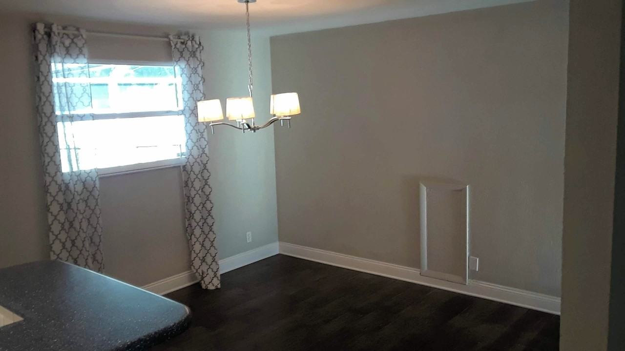 71 Brookwood Dr - Photo 6 of 10