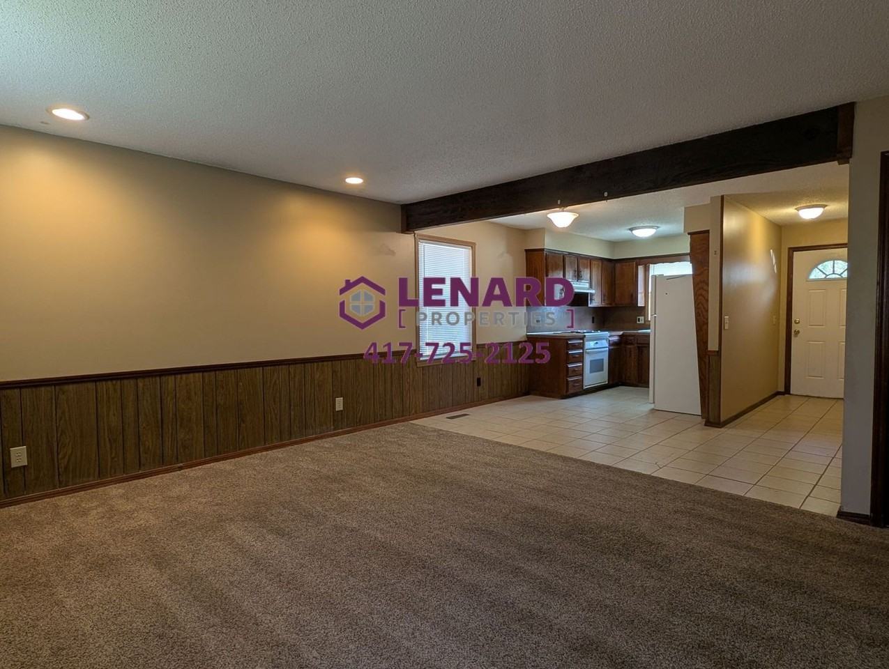 305 N Market St - Photo 5 of 11