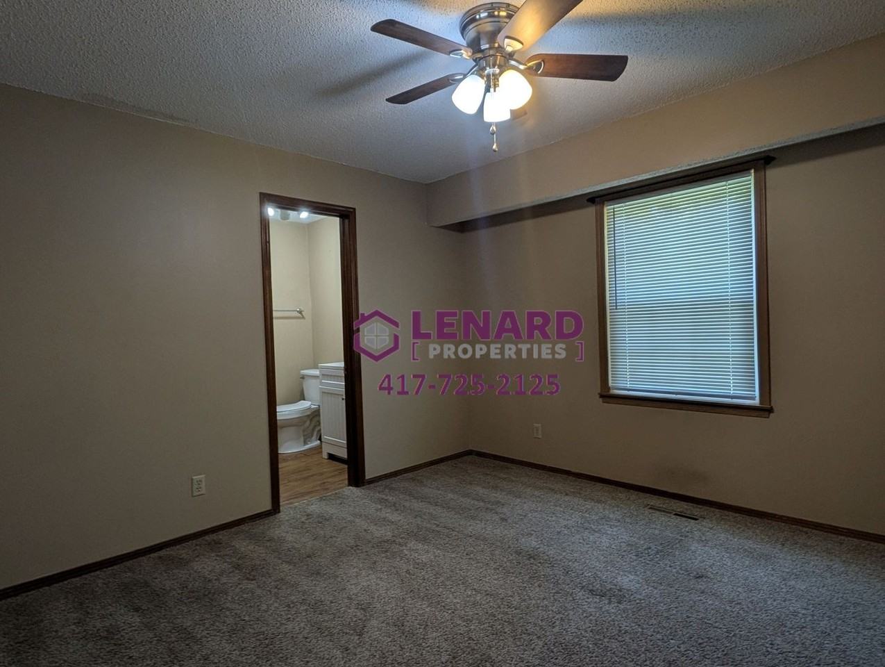 305 N Market St - Photo 6 of 11