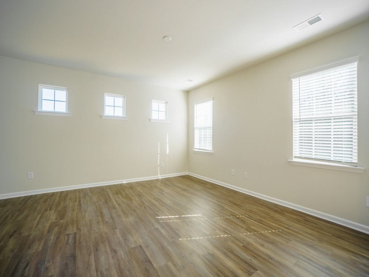 10019 Ventfort Hall Dr - Photo 5 of 46