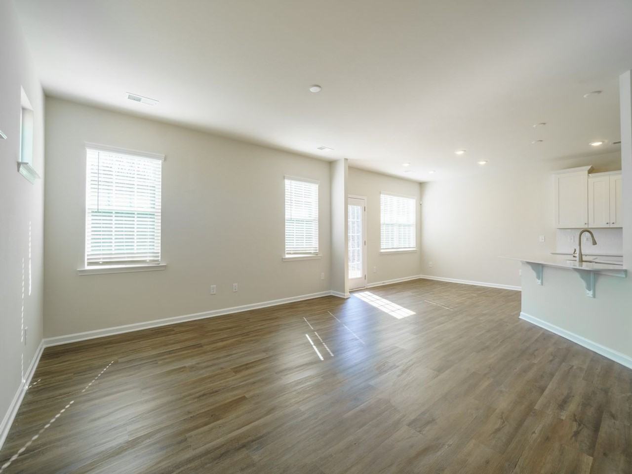10019 Ventfort Hall Dr - Photo 6 of 46