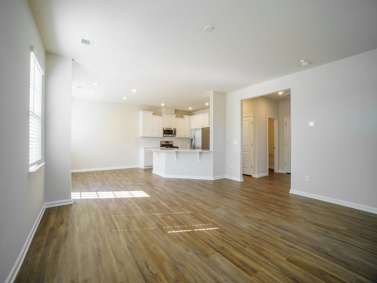 10019 Ventfort Hall Dr - Photo 7 of 46
