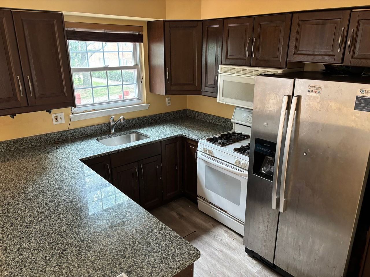 7925 Ridge Ave #16 - Photo 6 of 24