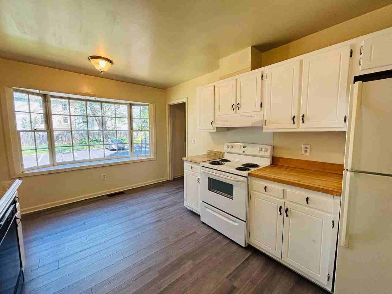 105 Sherwood Ct - Photo 6 of 21