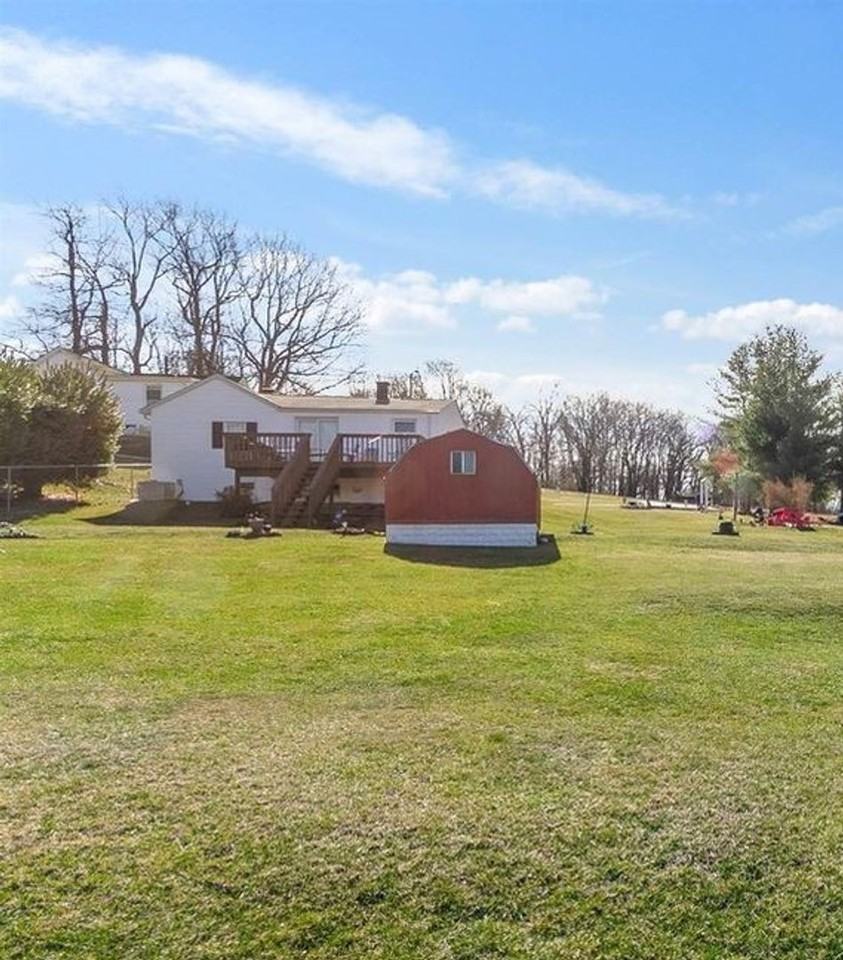 723 Lee St - Photo 4 of 4