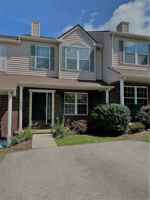 featured image of 435 Oaktree Blvd