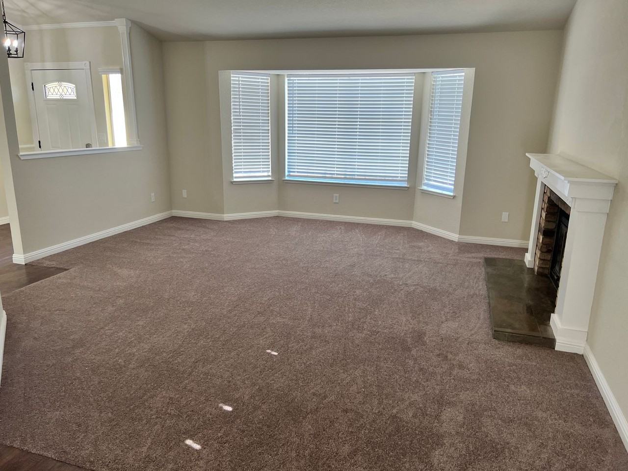 561 Amanda Ct - Photo 3 of 47