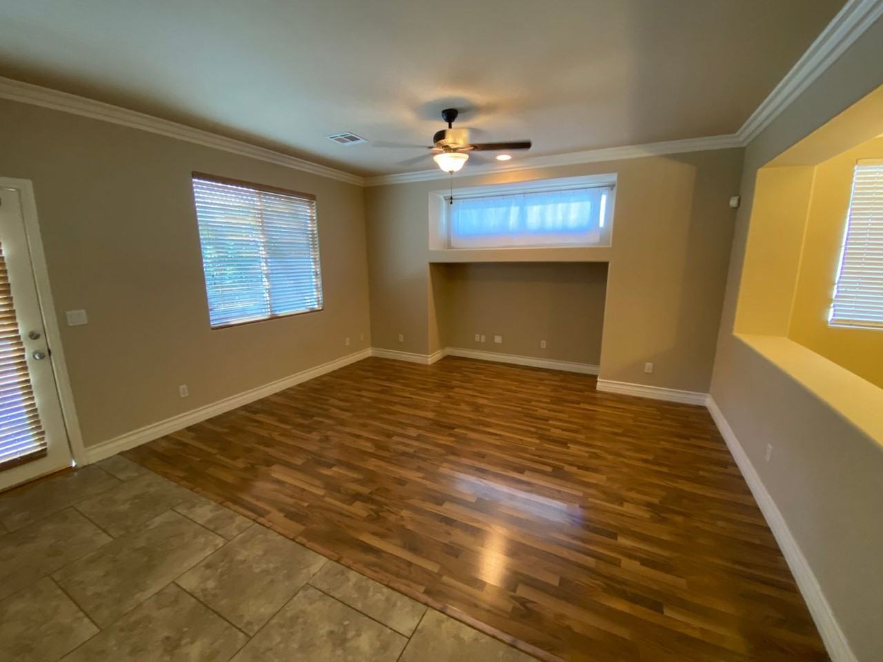 2650 Hourglass Dr - Photo 3 of 24