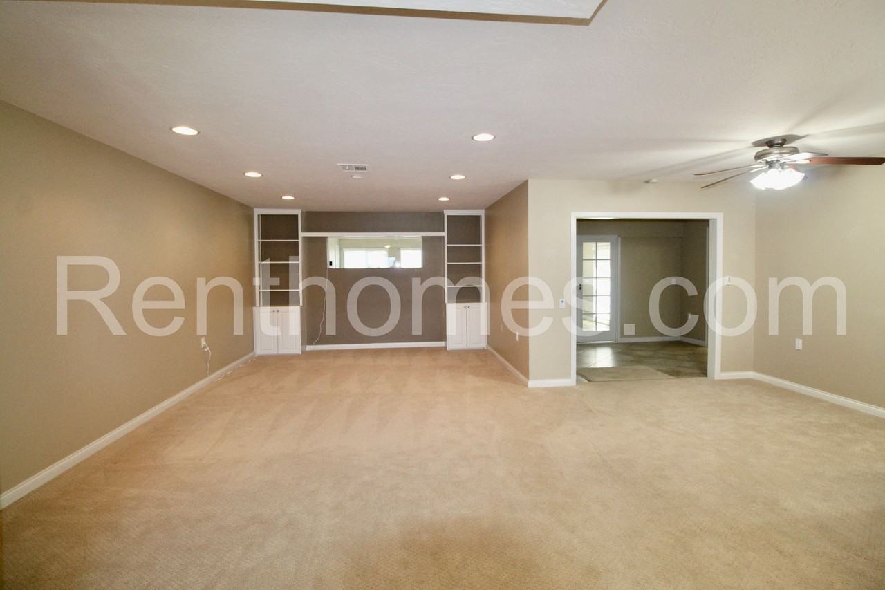16449 Felice Dr - Photo 2 of 29